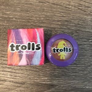 Mac Cosmetics Trolls Eyeshadow in Paradisco